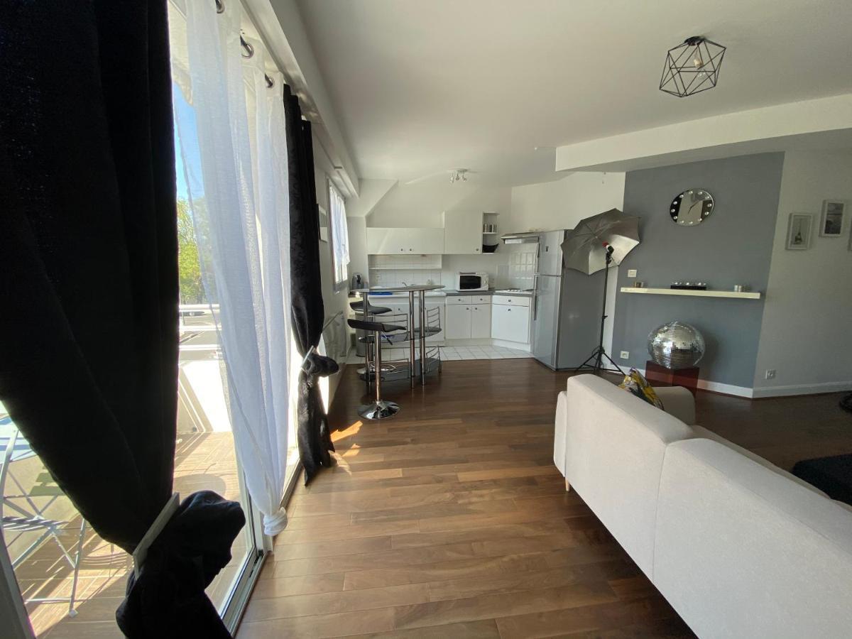 Charmant Appartement En Bord De Cher サン・タヴェルタン エクステリア 写真