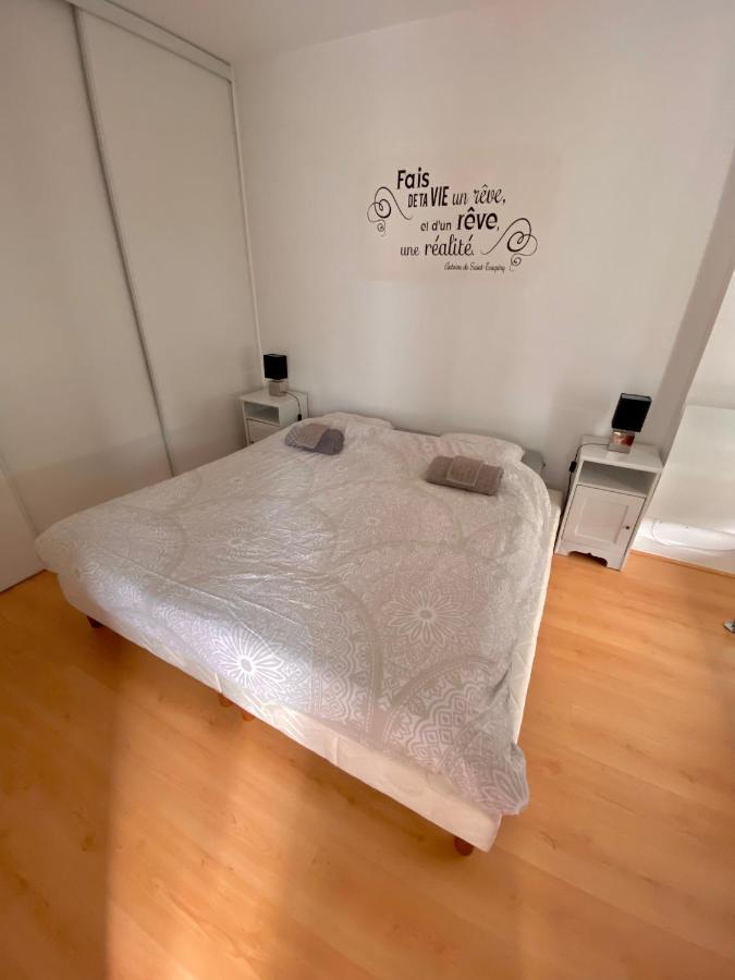 Charmant Appartement En Bord De Cher サン・タヴェルタン エクステリア 写真